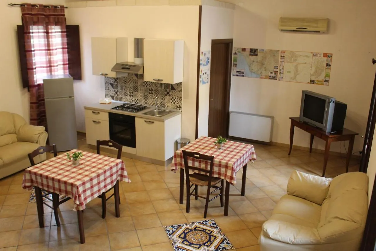 Farm stay Agriturismo Tenuta Margitello Villa Comiso Italy